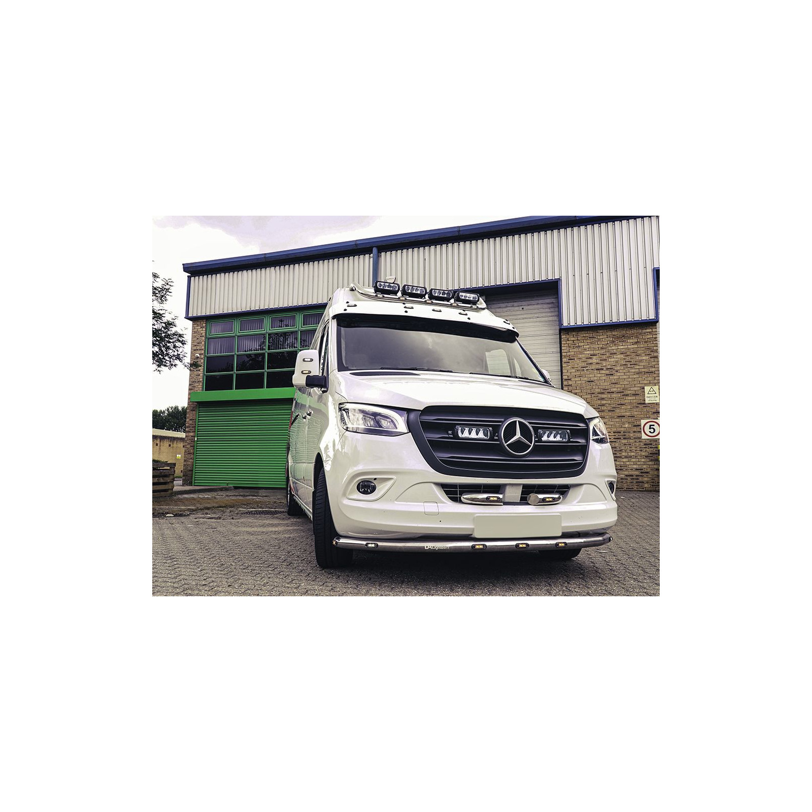 KIT MONTAGE RRR4 CALANDRE MERCEDES SPRINTER 2018+