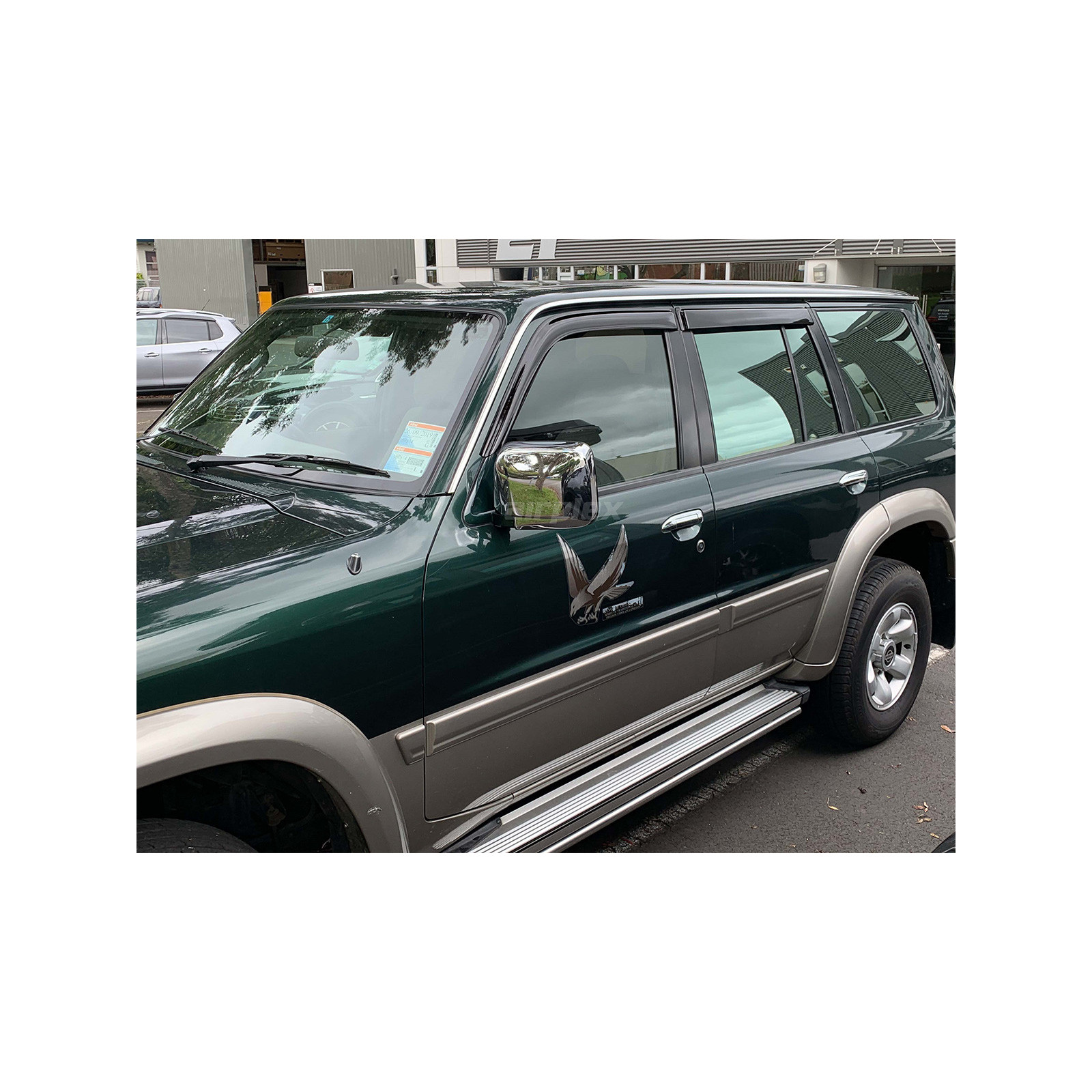 Jeu 4 déflecteurs vitre avant et arrière Nissan Patrol GR Y61