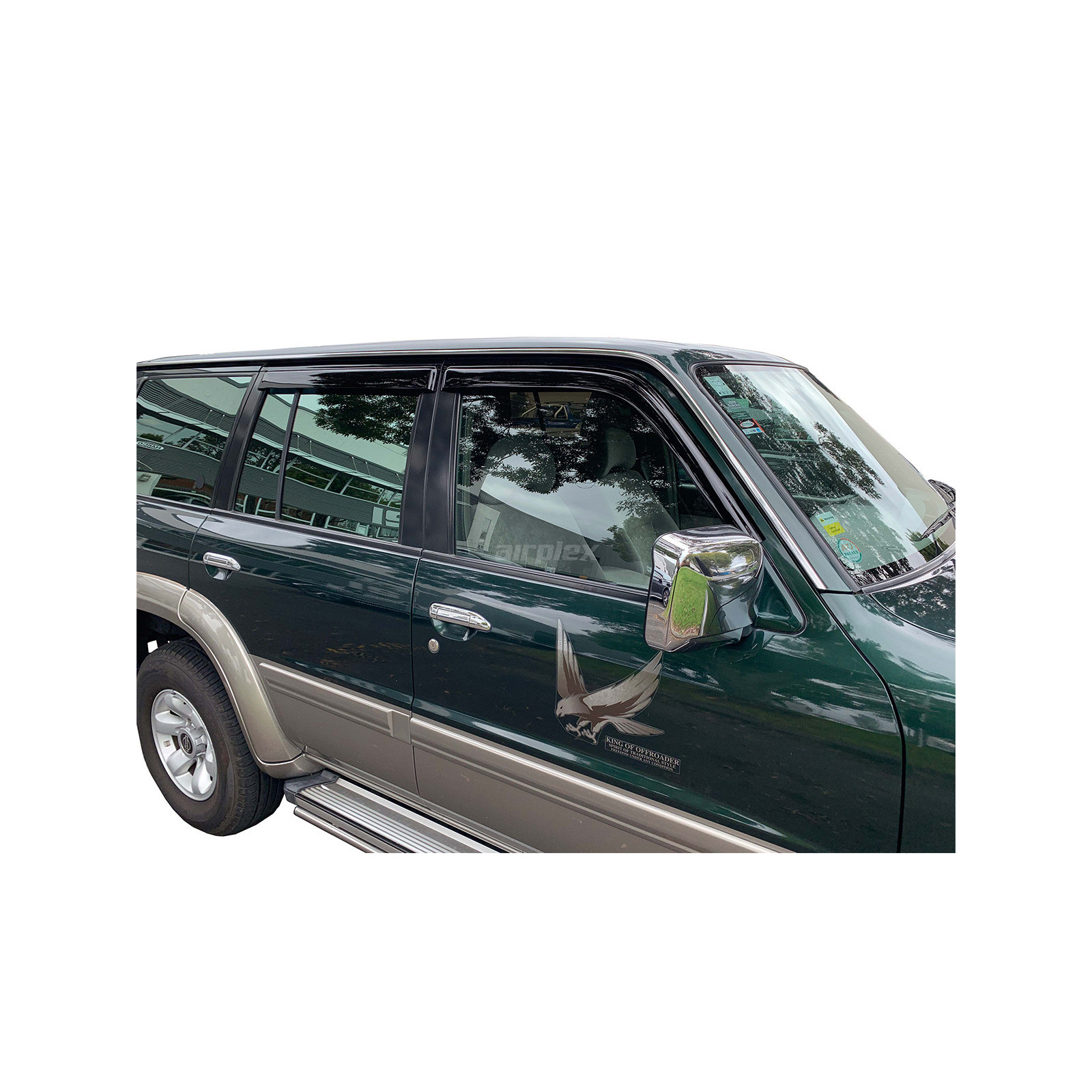 Jeu 4 déflecteurs vitre avant et arrière Nissan Patrol GR Y61