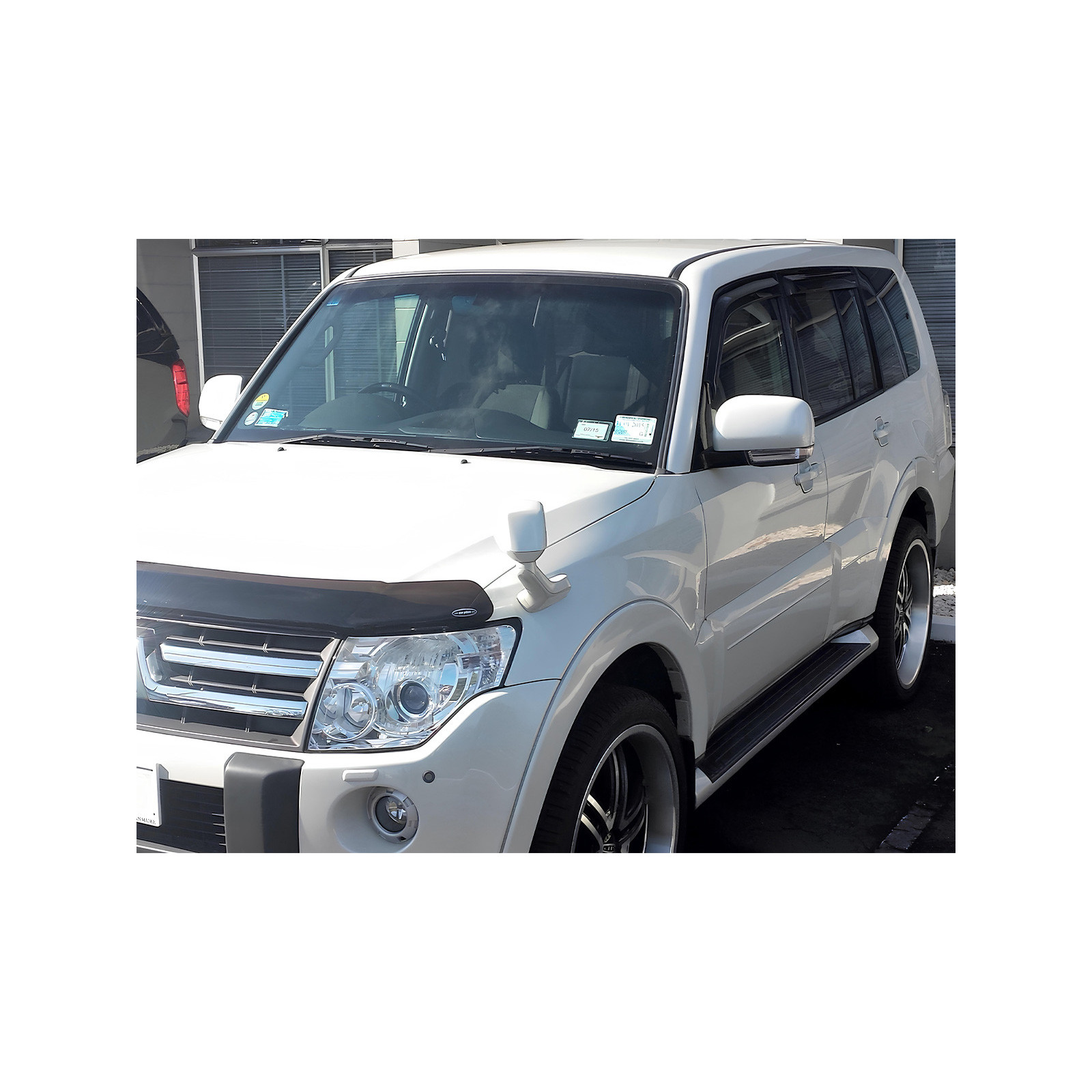 Jeu 4 déflecteurs de vitre avant et arrière Mitsubishi Pajero 2