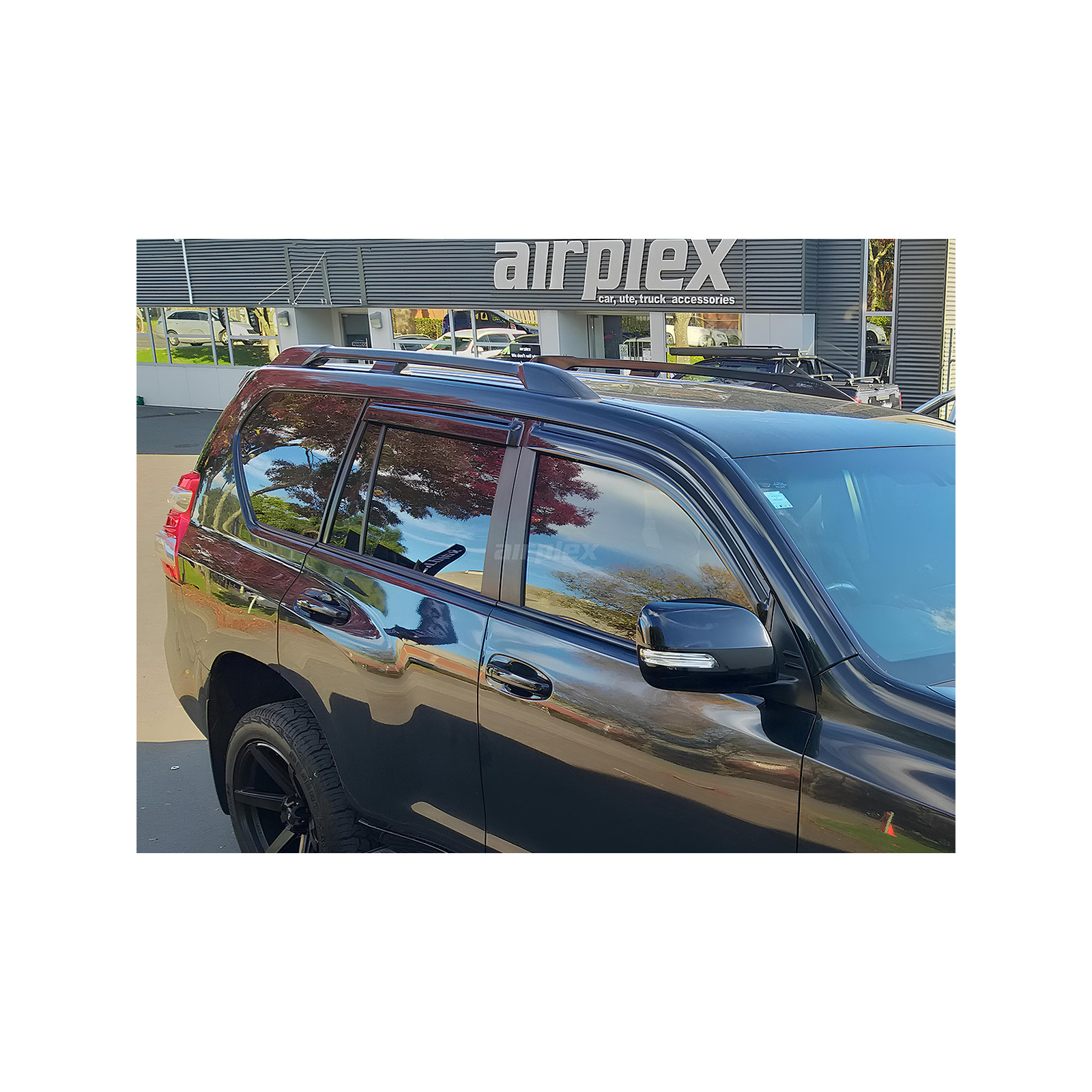 Jeu 4 déflecteurs vitre avant et arrière Toyota KDJ15 GDJ15