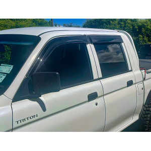 Jeu 4 déflecteurs vitre avant et arrière Mitsubishi L200 K74 1997-2006