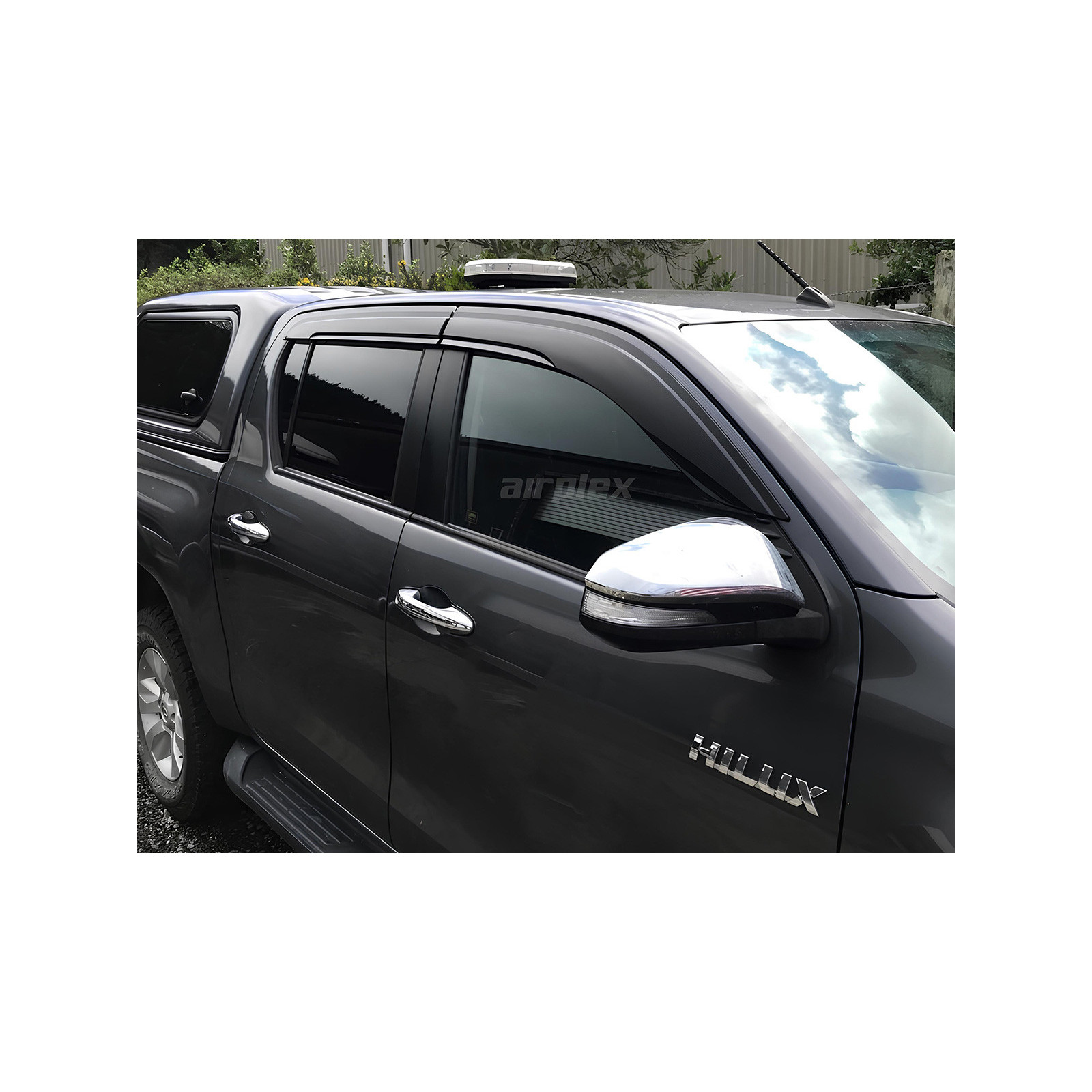 Jeu 4 déflecteurs vitre avant et arrière Hilux Revo
