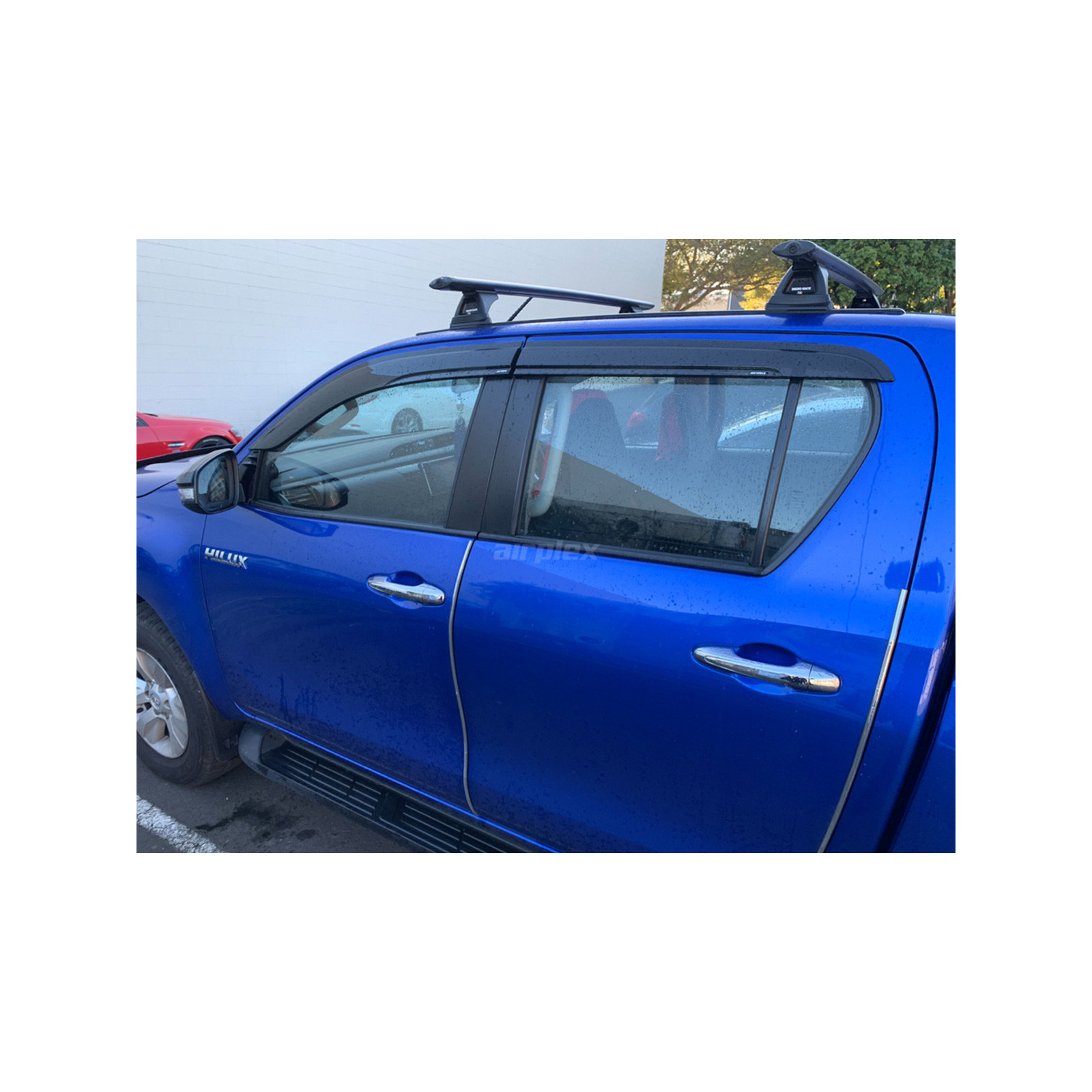 Jeu 4 déflecteurs vitre avant et arrière Hilux Revo