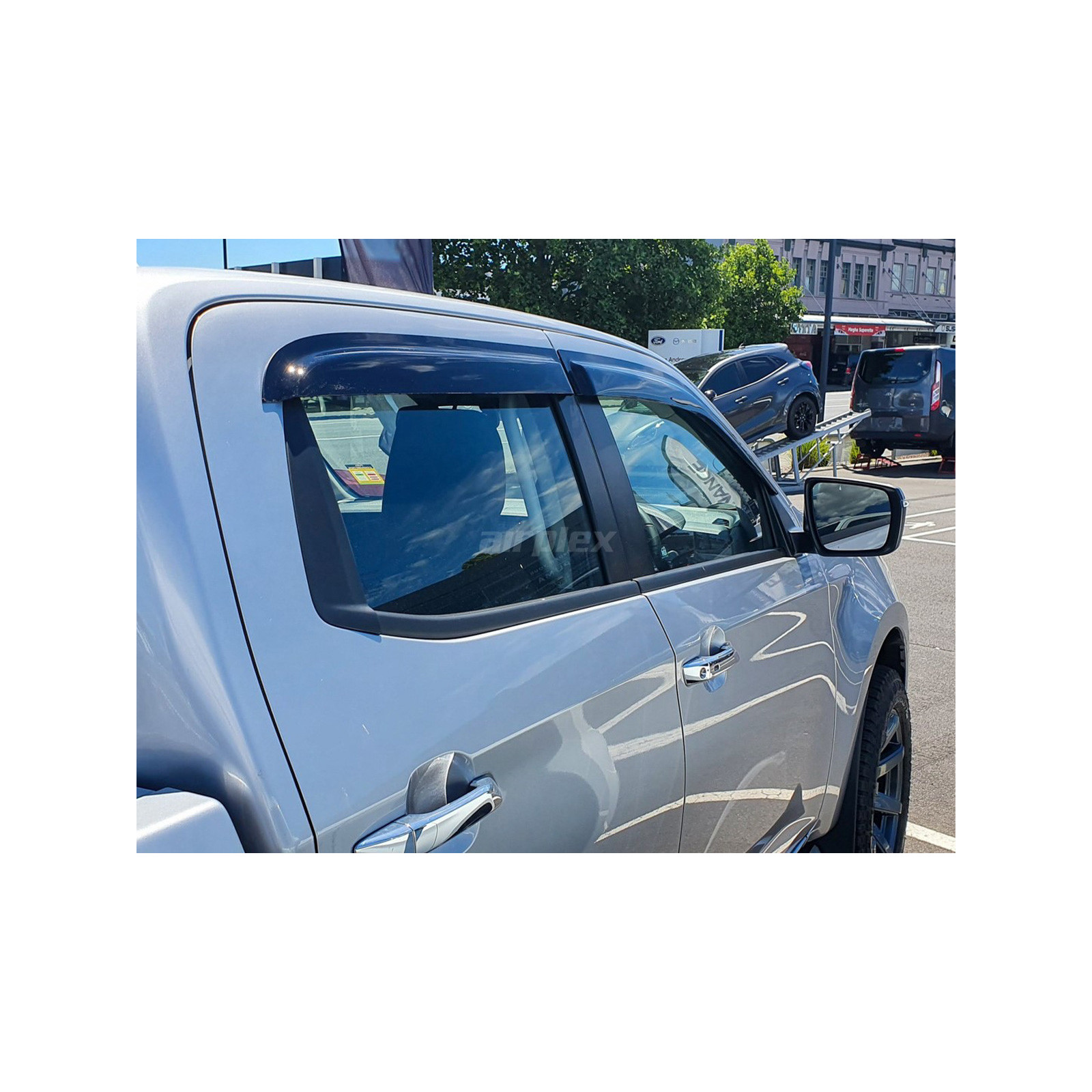 Jeu 4 déflecteurs vitre avant et arrière Isuzu Dmax N57 N60 2020+