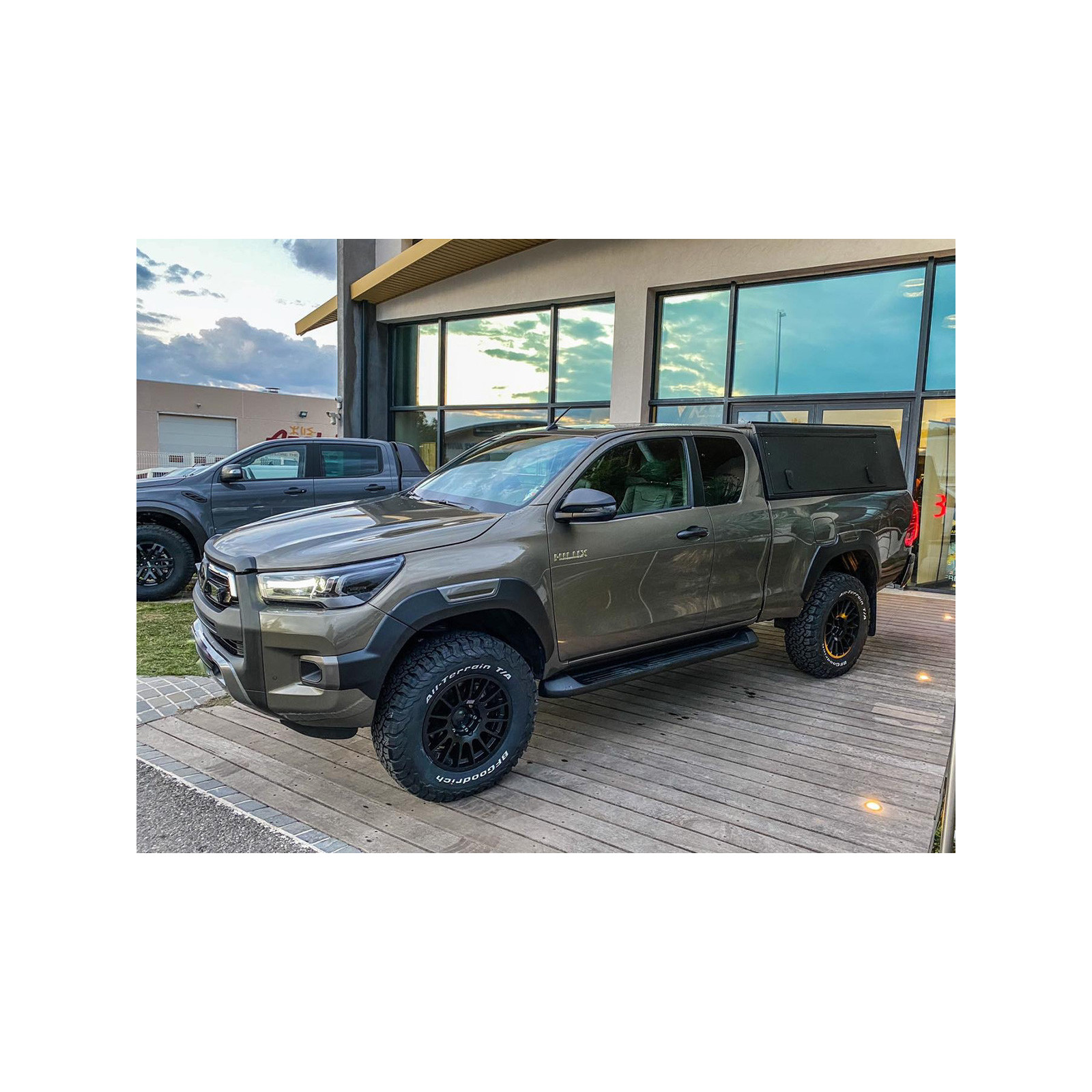 Jante Alu Braid Winrace S Noire 8x17 6x139.7 ET5 Toyota Hilux et Land Cruiser