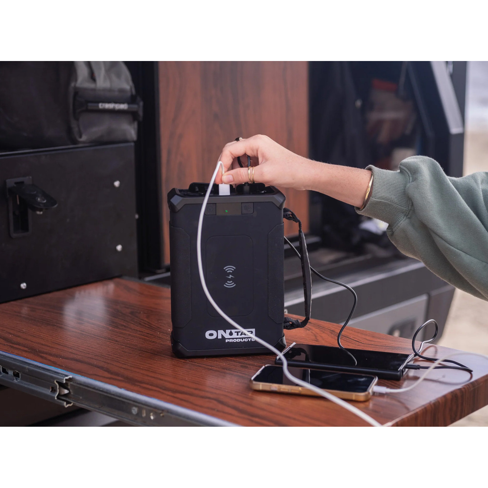 Batterie externe power bank multi fonctions Ontap 24 Ah