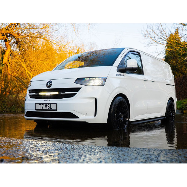 KIT MONTAGE LINEAR 18 CALANDRE VW T7 2025+