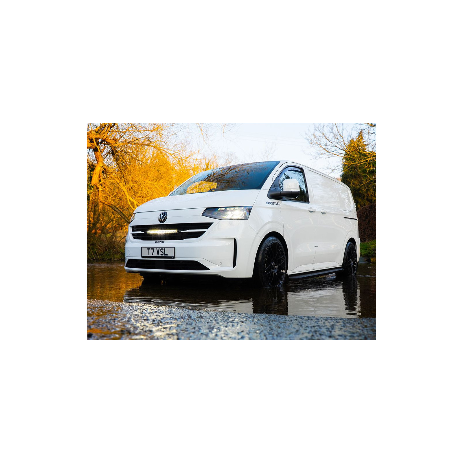KIT MONTAGE LINEAR 18 CALANDRE VW T7 2025+