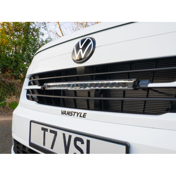 KIT MONTAGE LINEAR 18 CALANDRE VW T7 2025+
