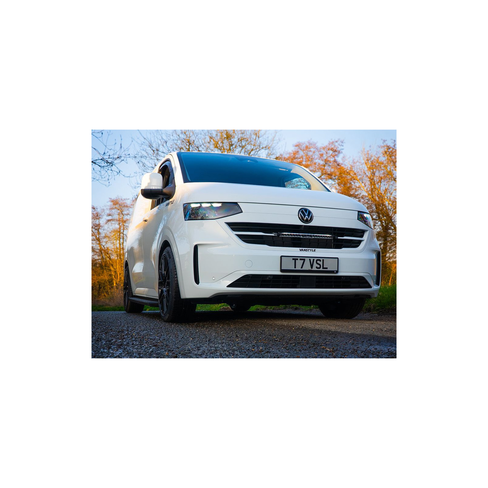 KIT MONTAGE LINEAR 18 CALANDRE VW T7 2025+