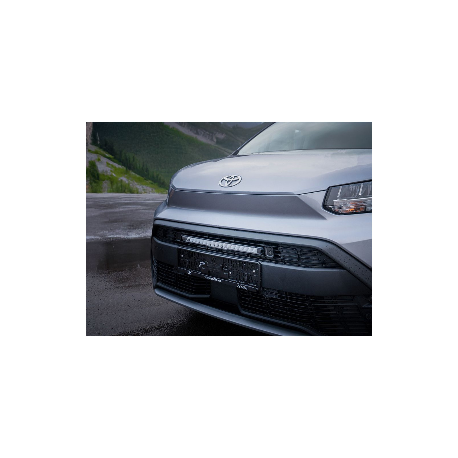 KIT MONTAGE LINEAR18 CALANDRE TOYOTA PROACE CITY 2023+