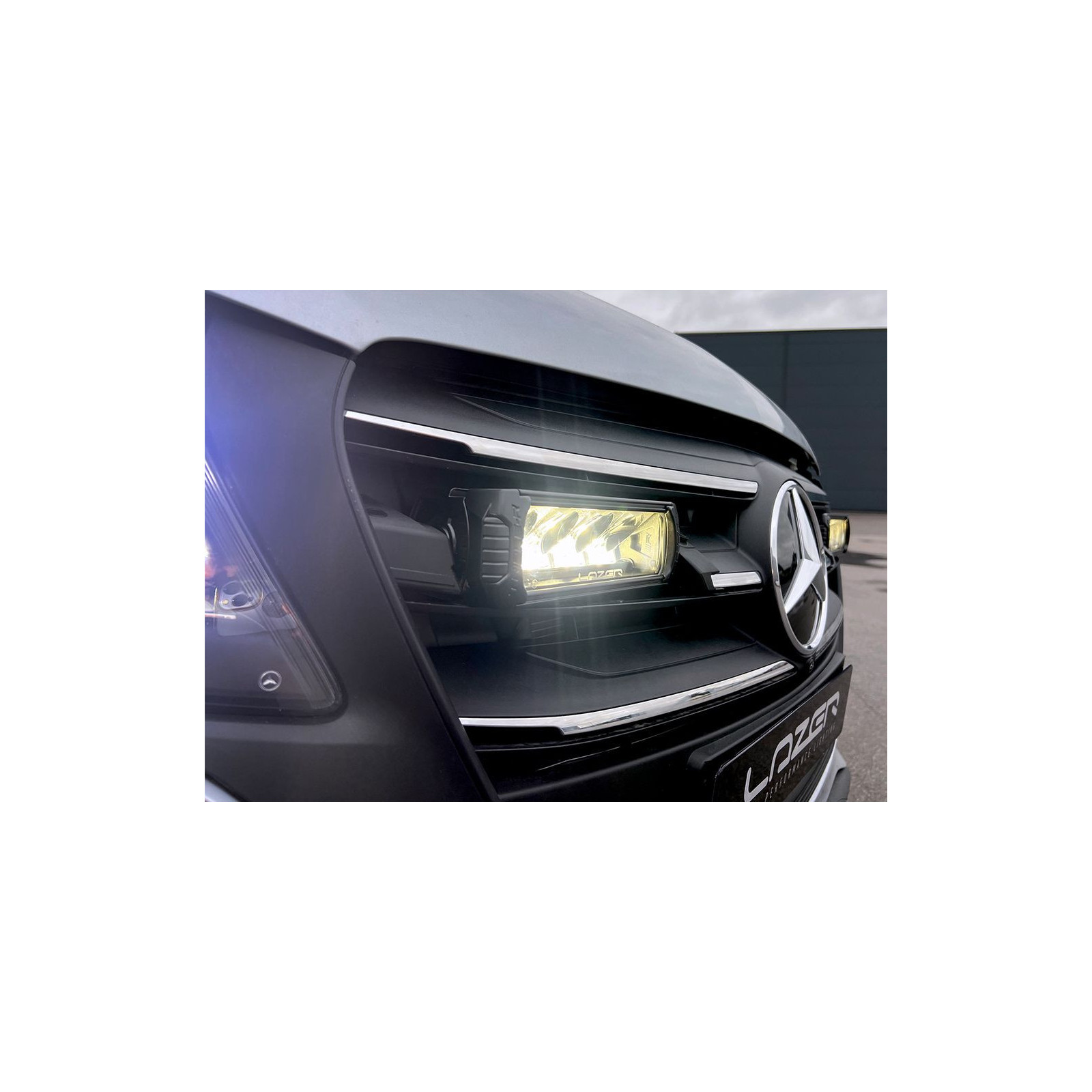 KIT MONTAGE RRR4 CALANDRE MERCEDES VITO 2024+