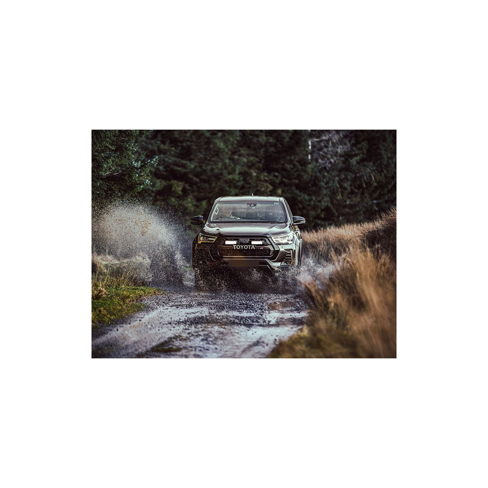 KIT MONTAGE RRR4 CALANDRE TOYOTA HILUX GR SPORT 2023+