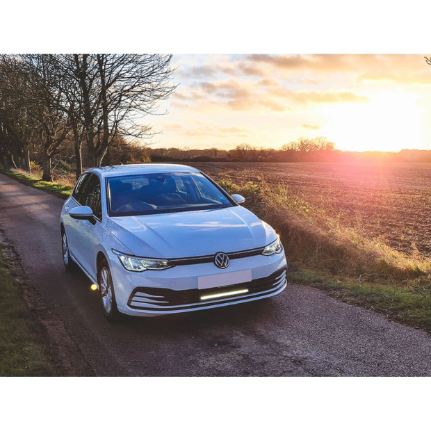 KIT MONTAGE LINEAR 18 CALANDRE VW GOLF MK8 2020+