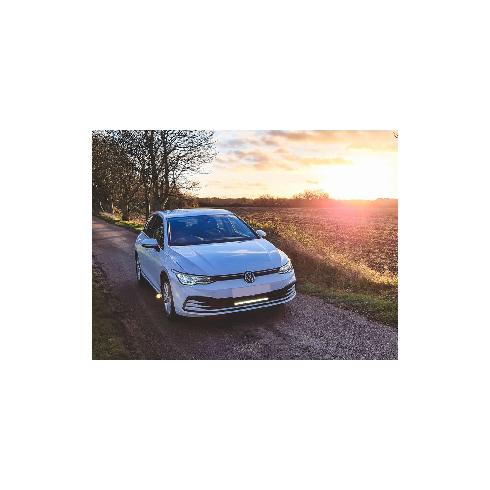 KIT MONTAGE LINEAR 18 CALANDRE VW GOLF MK8 2020+