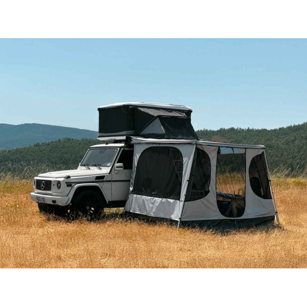 Store avec espace de vie James Baroud Family Room