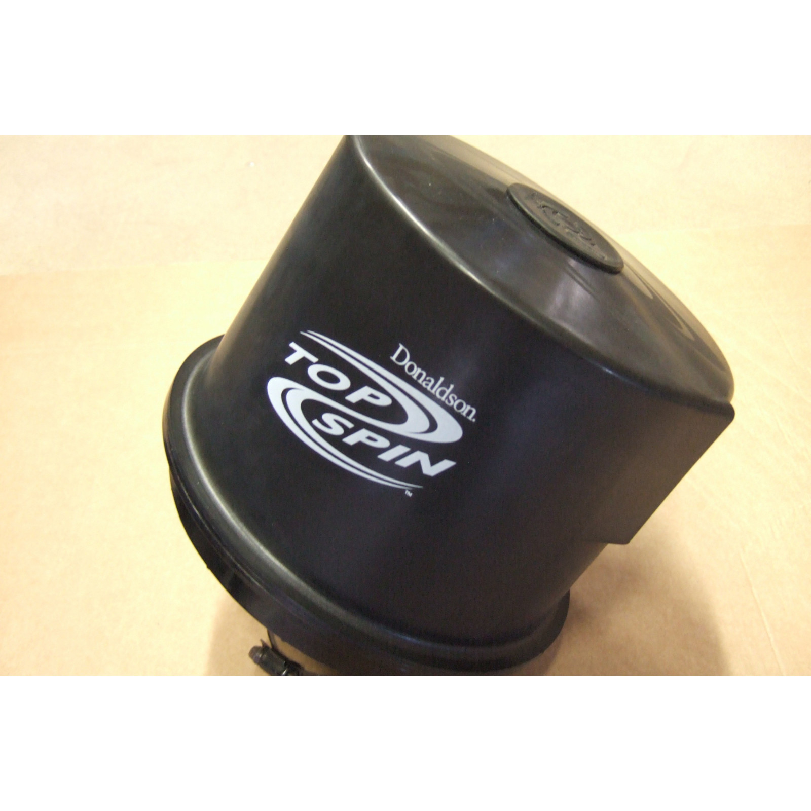 Préfiltre cyclonique Donaldson Topspin Ø9.5" avec entrée Ø3.8"