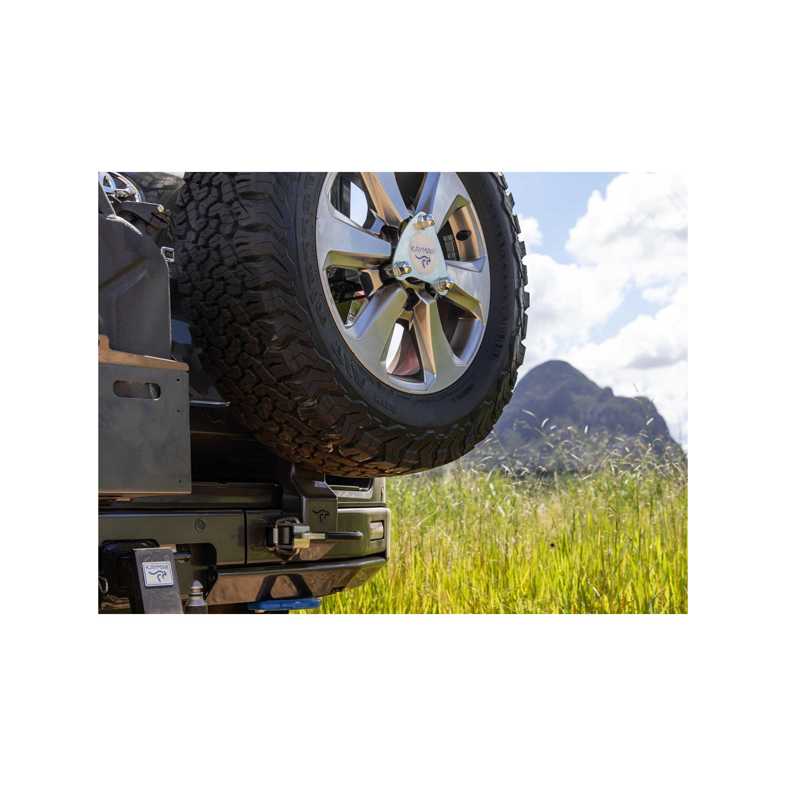 Porte roue de secours droit Kaymar Toyota Land Cruiser 300