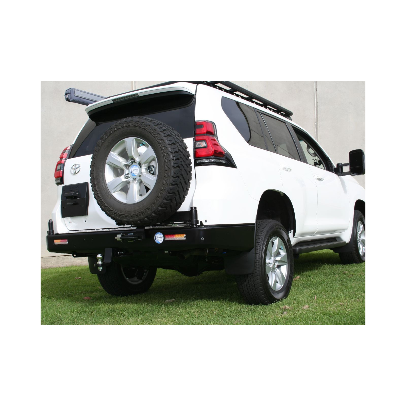 Kit de montage plaque immatriculation sur porte arrière Kaymar Toyota KDJ150