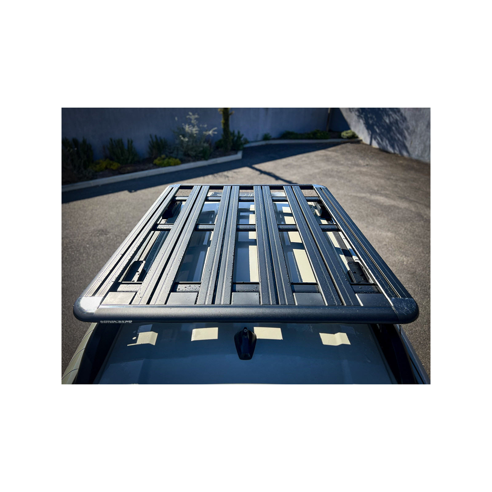 Kit galerie intégrale Pioneer 6 1300x1240mm Rhino Rack pour Dacia Duster 2024+