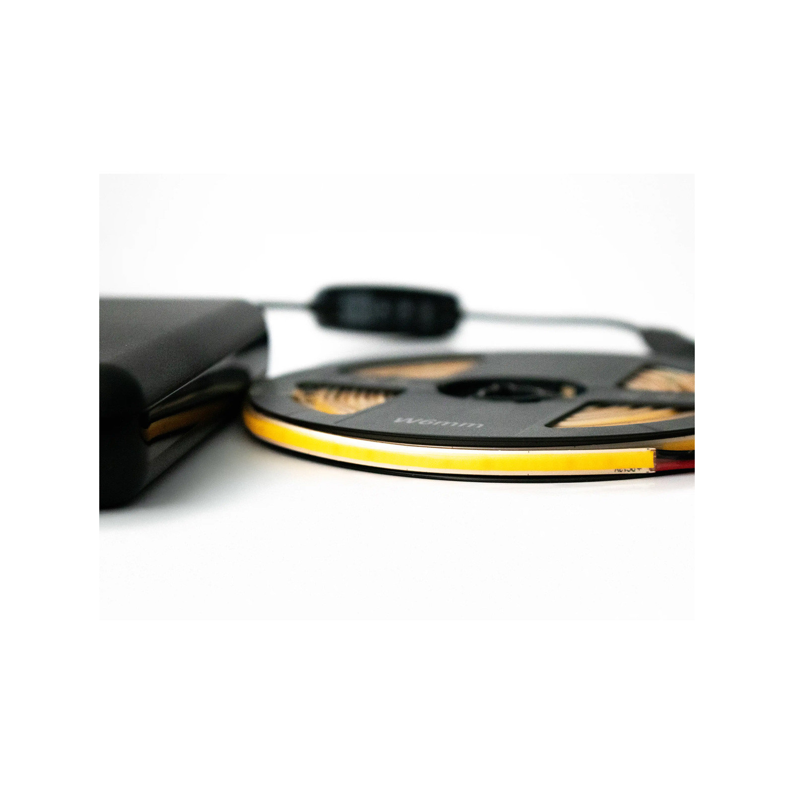 Kit éclairage intérieur à leds James Baroud pour tente de toit gamme Frontier L