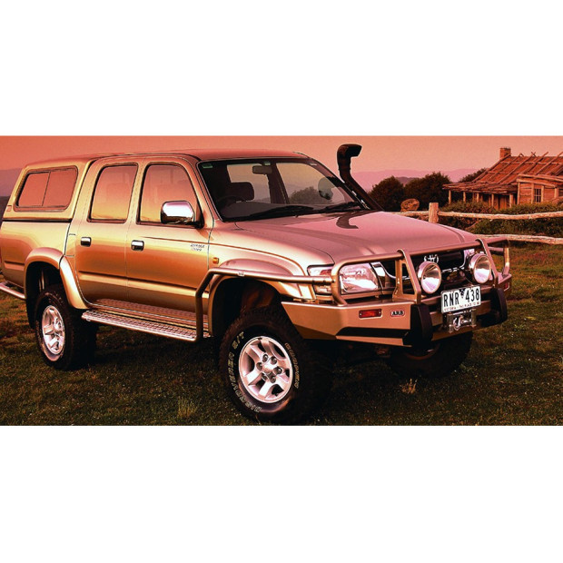 Pare chocs Combo Bar Hilux après 02 sans élargisseurs