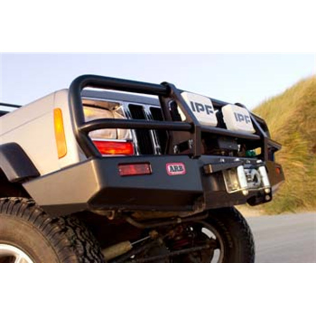 Pare chocs Winch Bar Cherokee XJ 97-02
