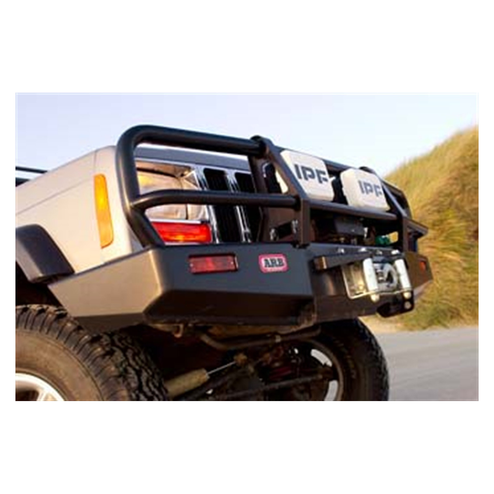 Pare chocs Winch Bar Cherokee XJ 97-02