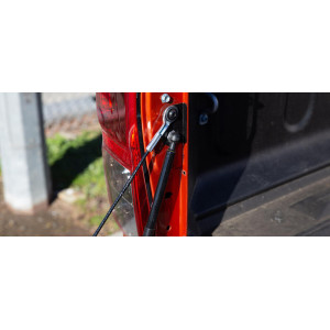 Verin assistance ridelle Hilux Revo 2015+ (A Deck - sans crochets)