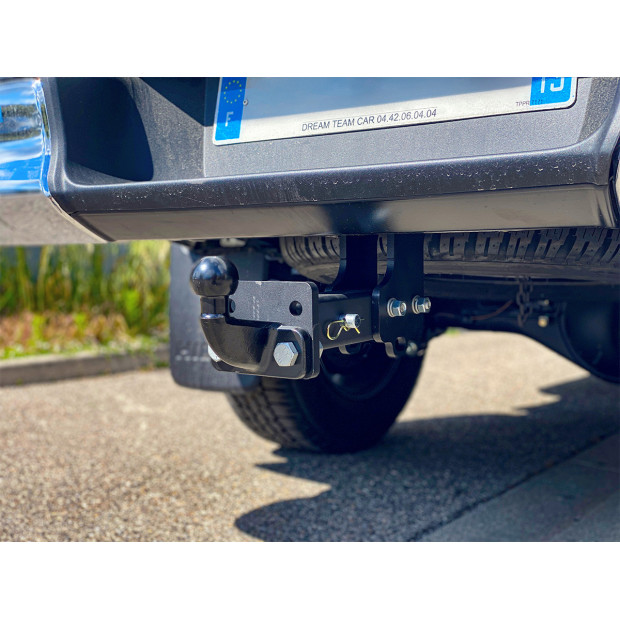 Attelage carré 2" homologué Toyota Hilux Revo N4-Offroad