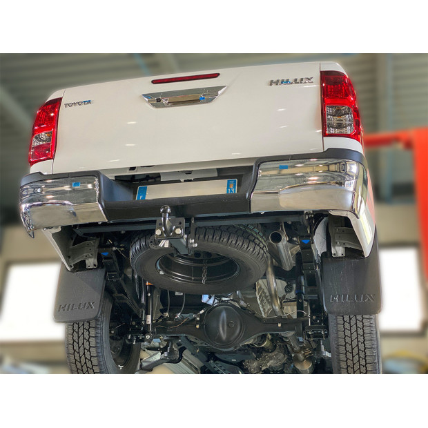 Attelage carré 2" homologué Toyota Hilux Revo N4-Offroad