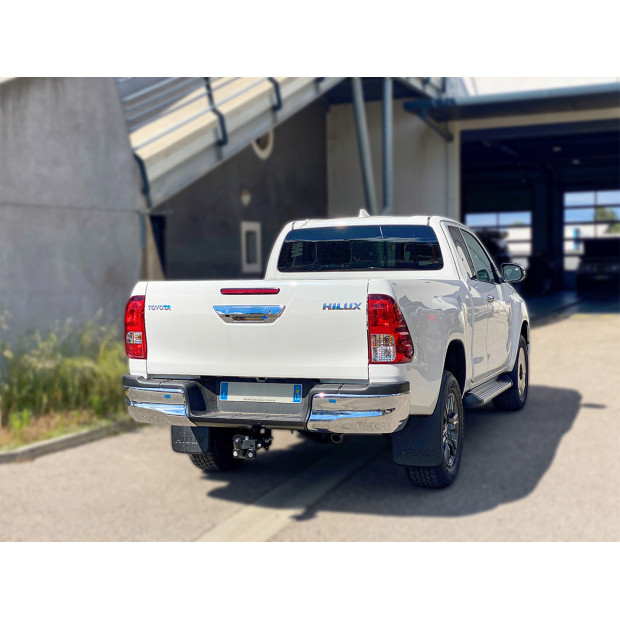 Attelage carré 2" homologué Toyota Hilux Revo N4-Offroad