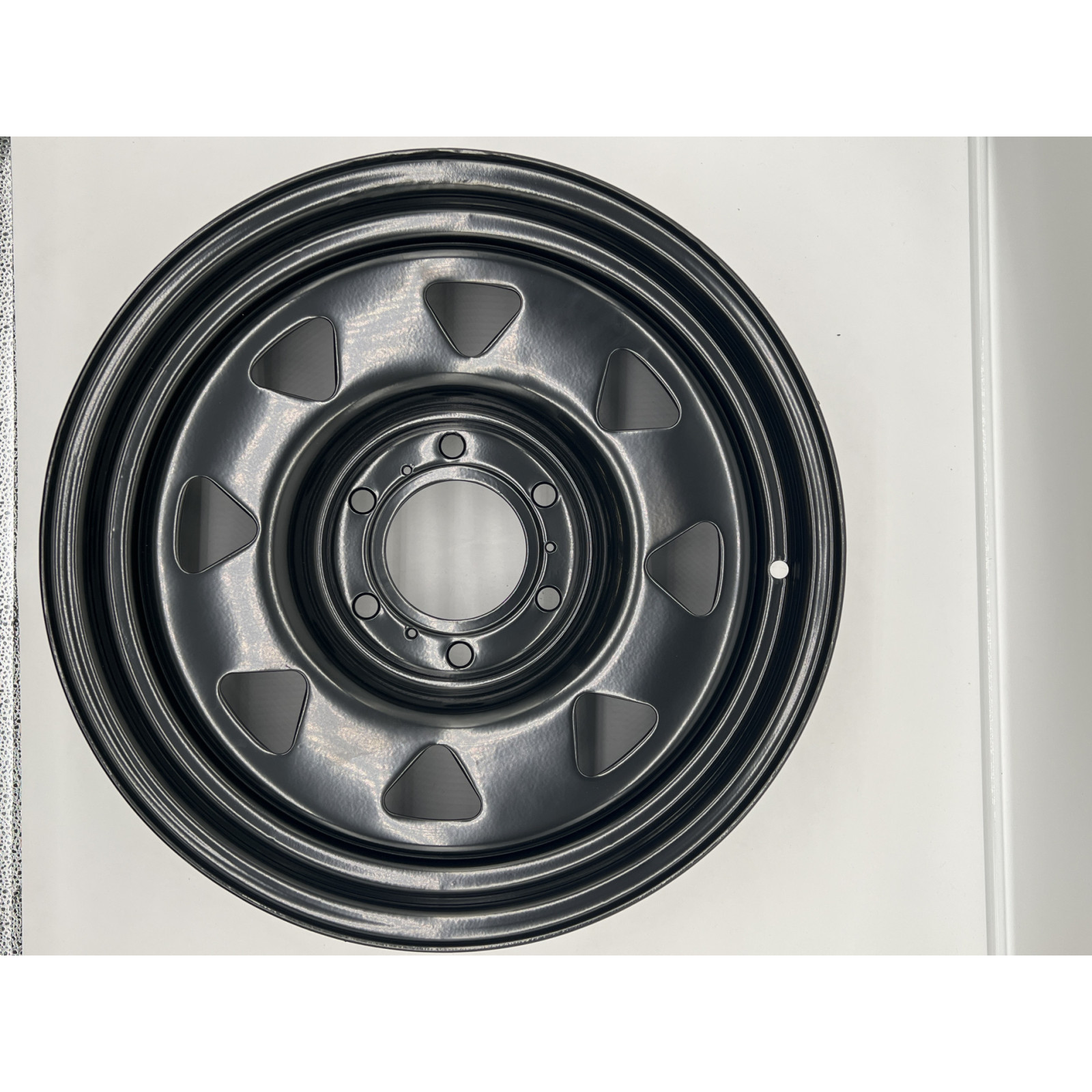 Jante acier Triangular noire 7X17 6x139.7 Ford Ranger