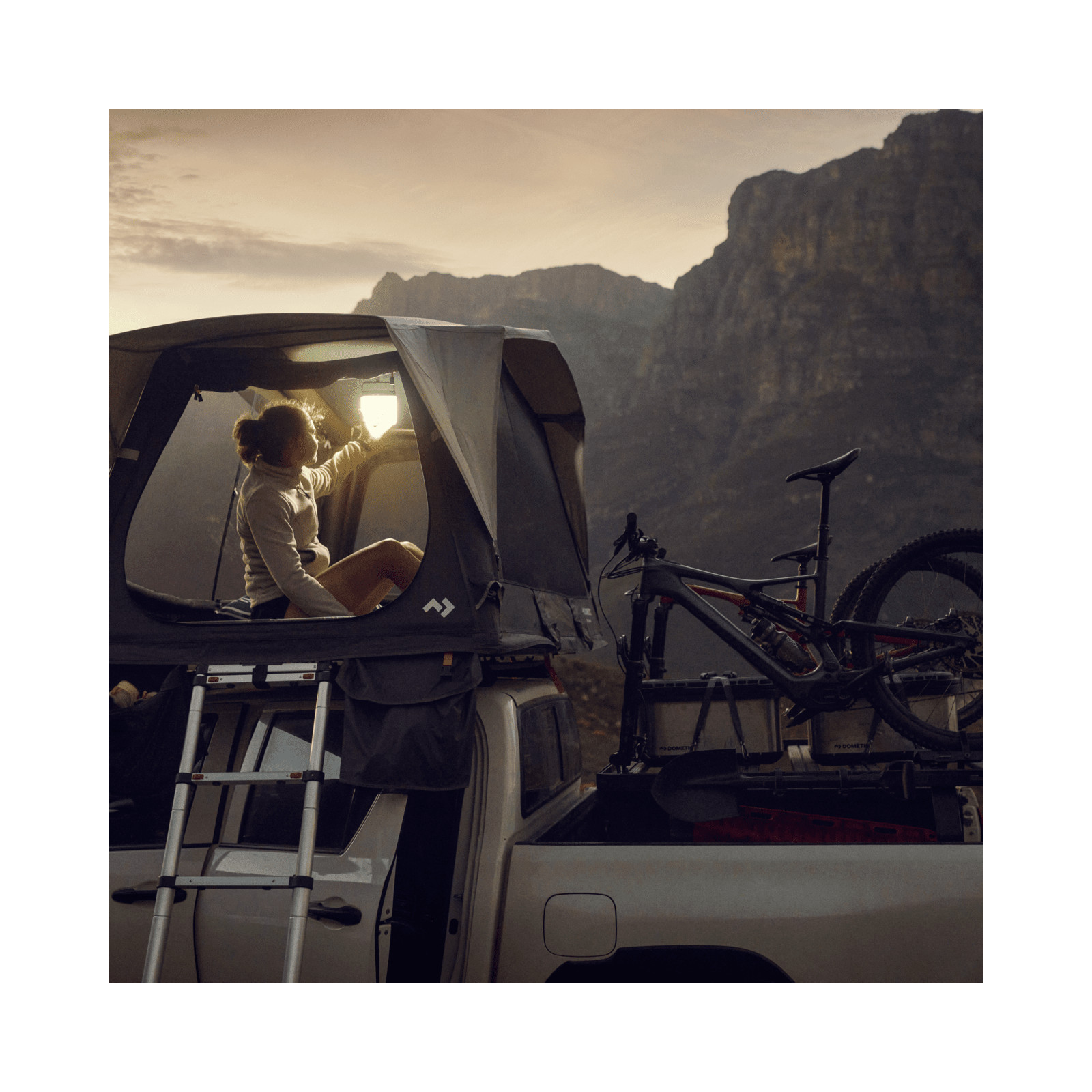LAMPE DE CAMP AERA - 400 Lm