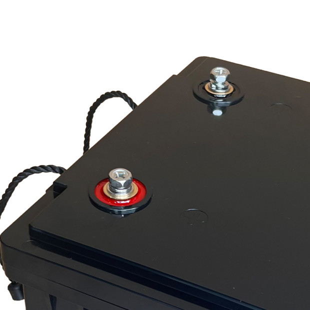 Batterie lithium LiFePO4 ULTIMATRON 25.6V 200Ah avec Bluetooth, Smart BMS intégré et chauffage