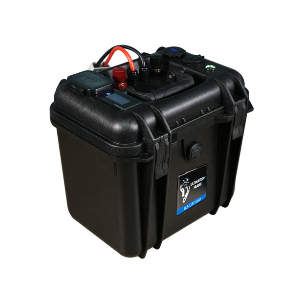 Valise-batterie portable Lithium LiFePO4 ULTIMATRON 12V 100Ah avec Bluetooth, Smart BMS intégré et indicateur de charge