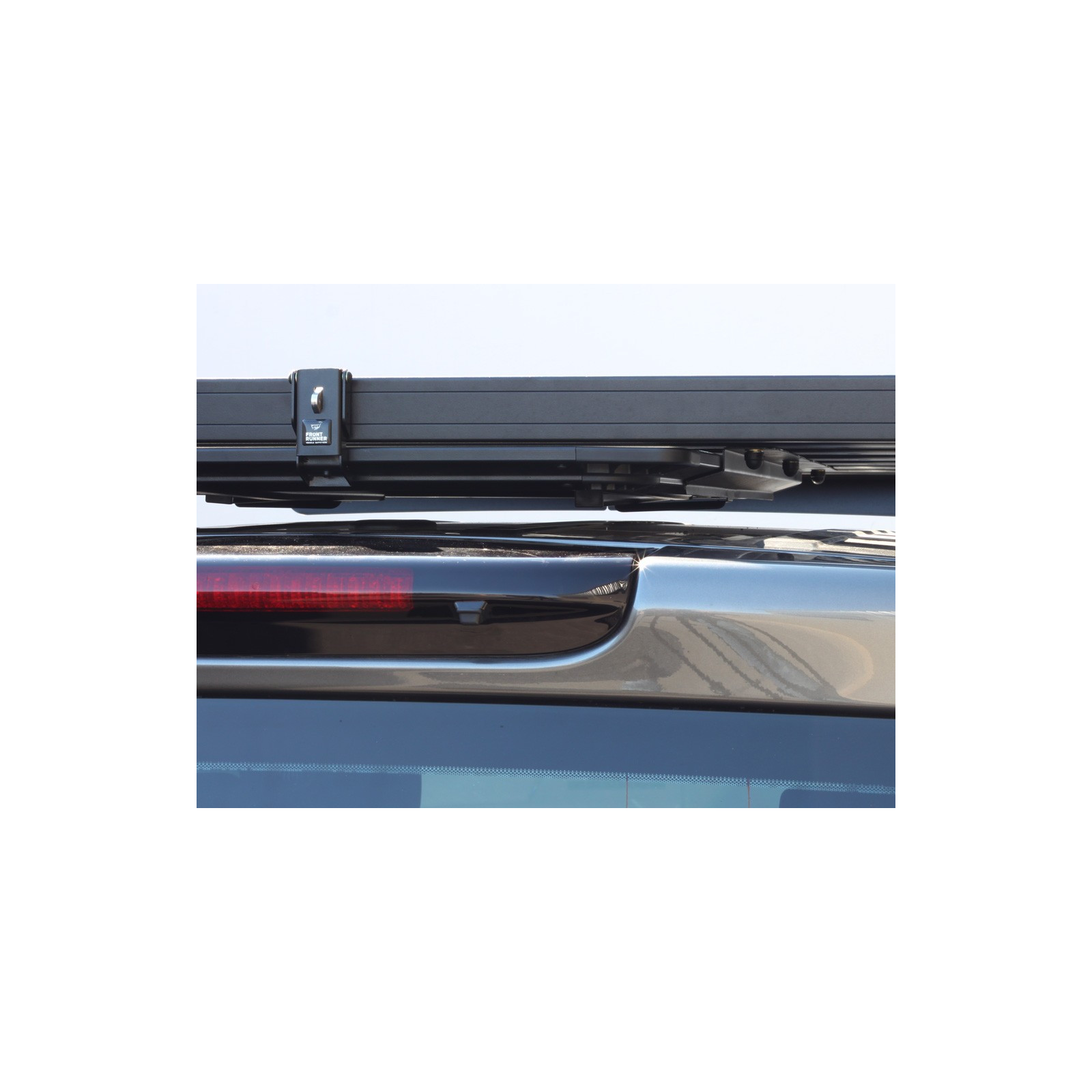 Support de rangement sous galerie des tables de camping Pro FRONT RUNNER • TBRA016