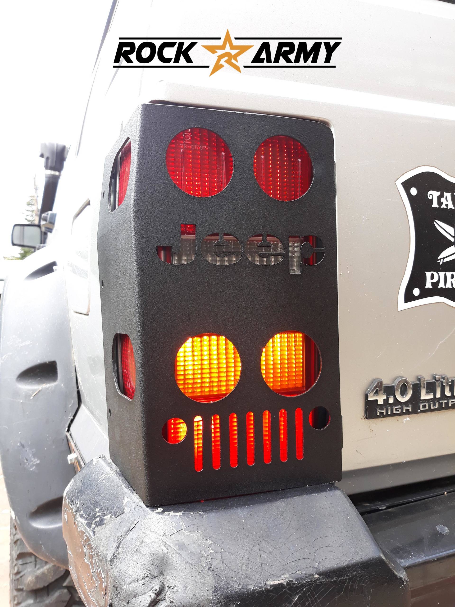 Paire de protections de feux arrière ROCK ARMY Jeep Cherokee XJ