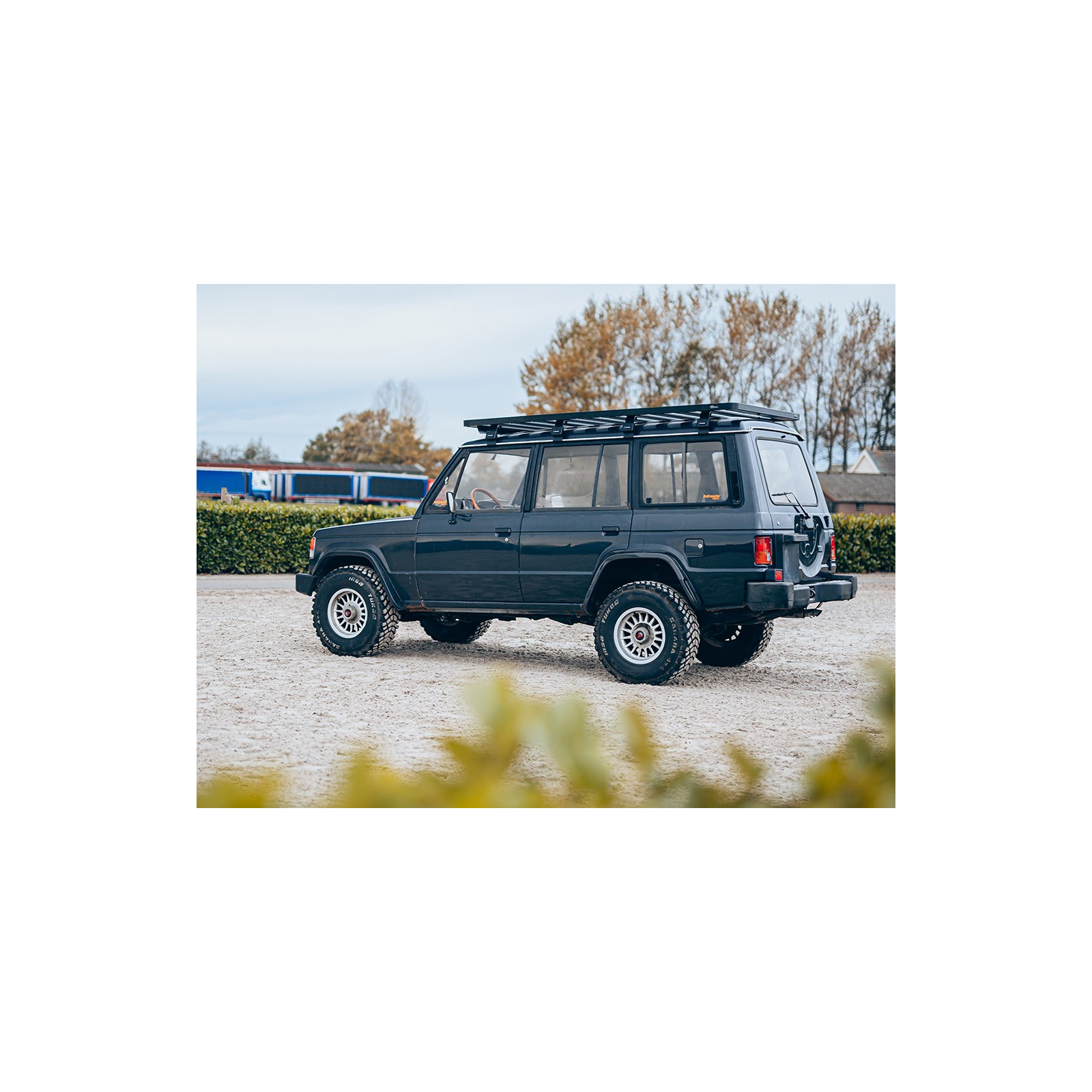 Kit de galerie Slimline II pour une Mitsubishi Pajero L040 (1982-1990) 