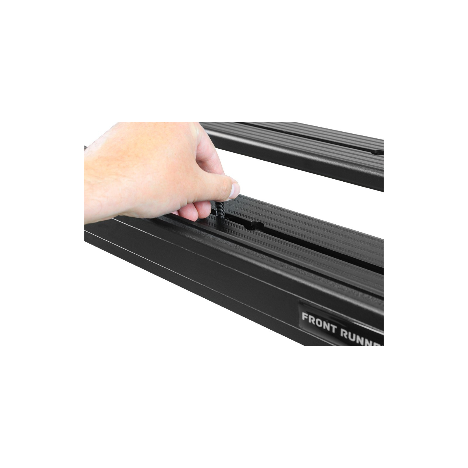 Kit de galerie Slimline II pour une remorque ou un hard top de Pick-Up/ Haut/ 1425mm(l) x 2772mm (L) - de Front Runner 
