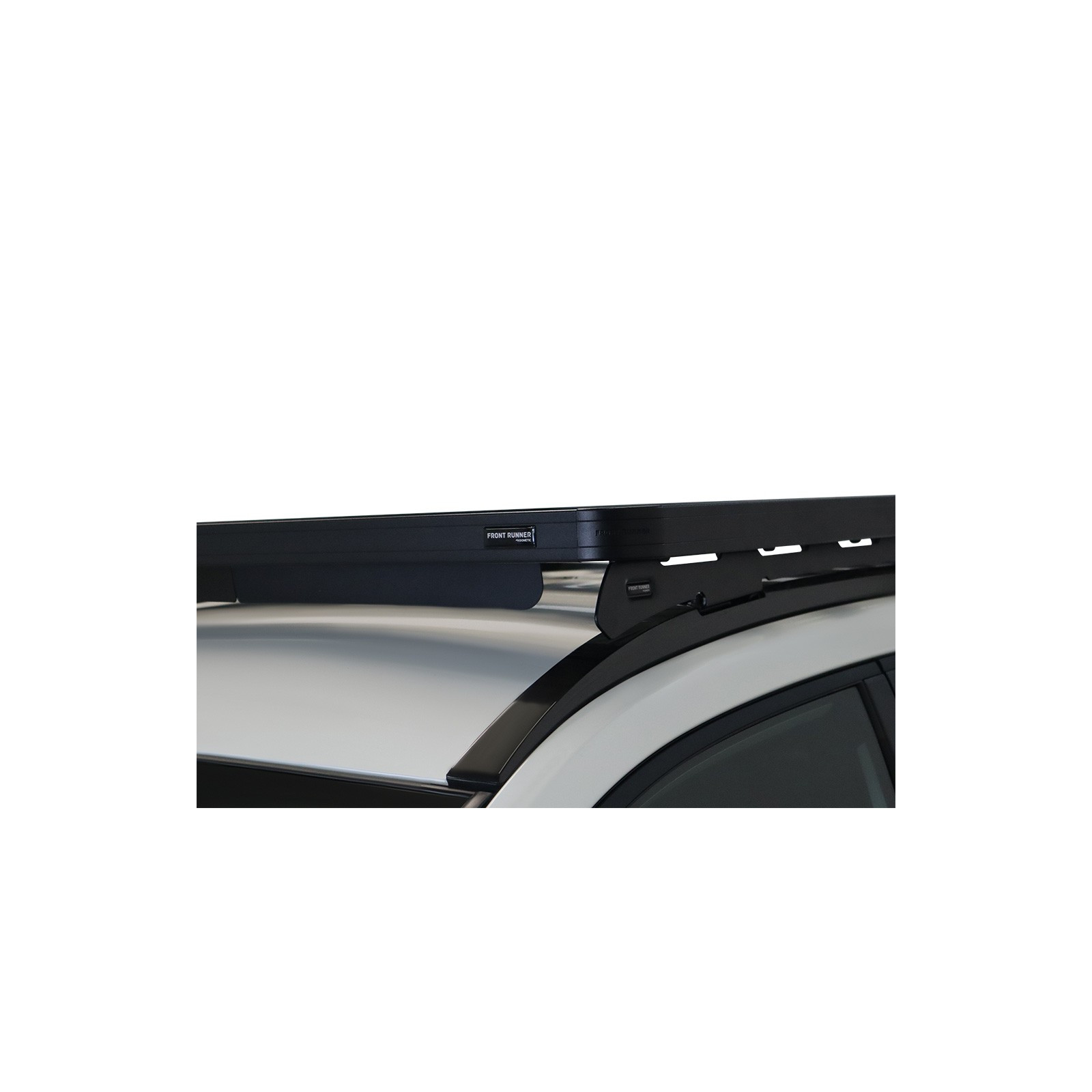 Kit de barres de toit Slimline II pour Toyota Corolla Cross (2020-courant) 