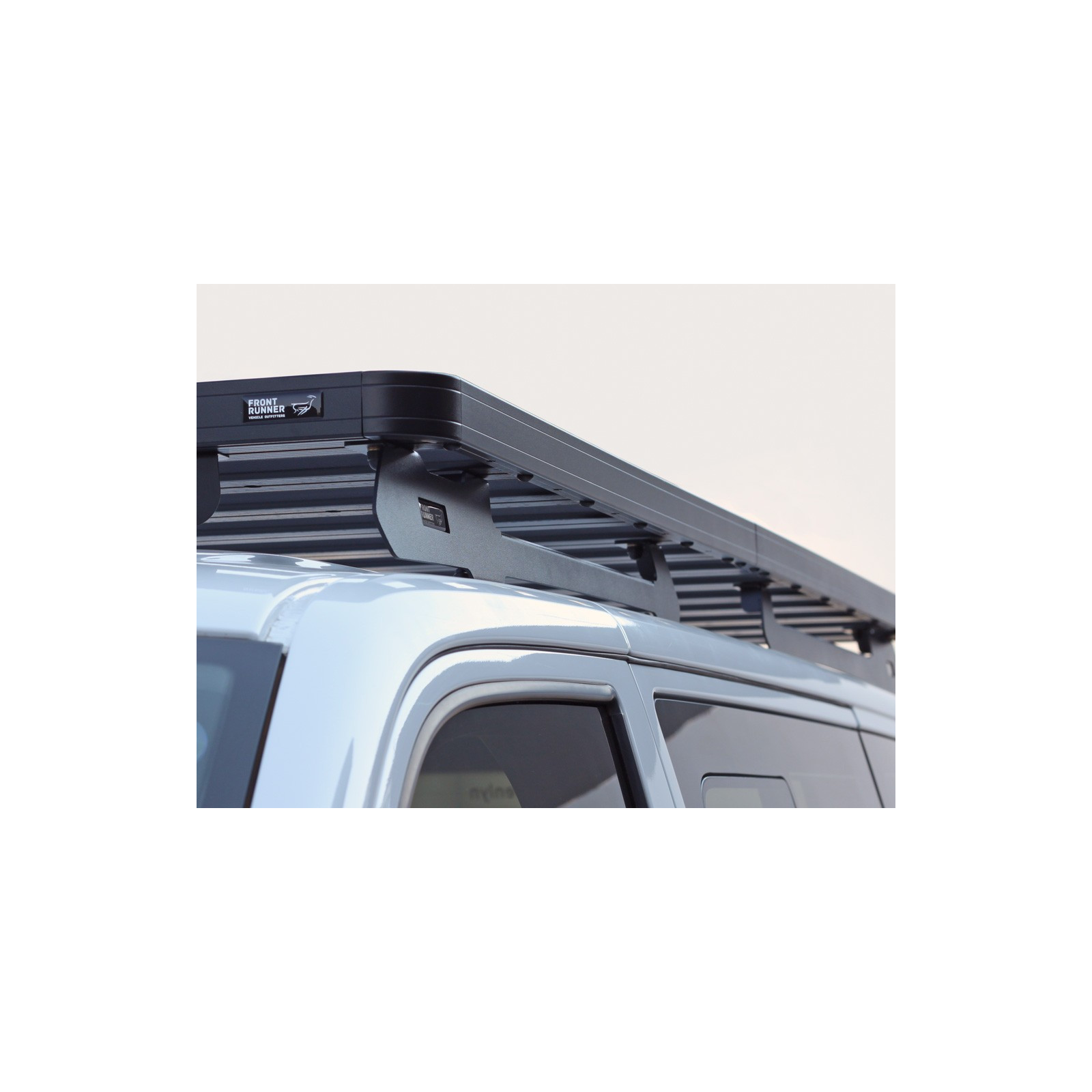 Galerie FRONT RUNNER Slimline II 1425 x 2570 mm Foot Mount pour Volkswagen Transporter T5 2003 à 2015 • KRVK004T