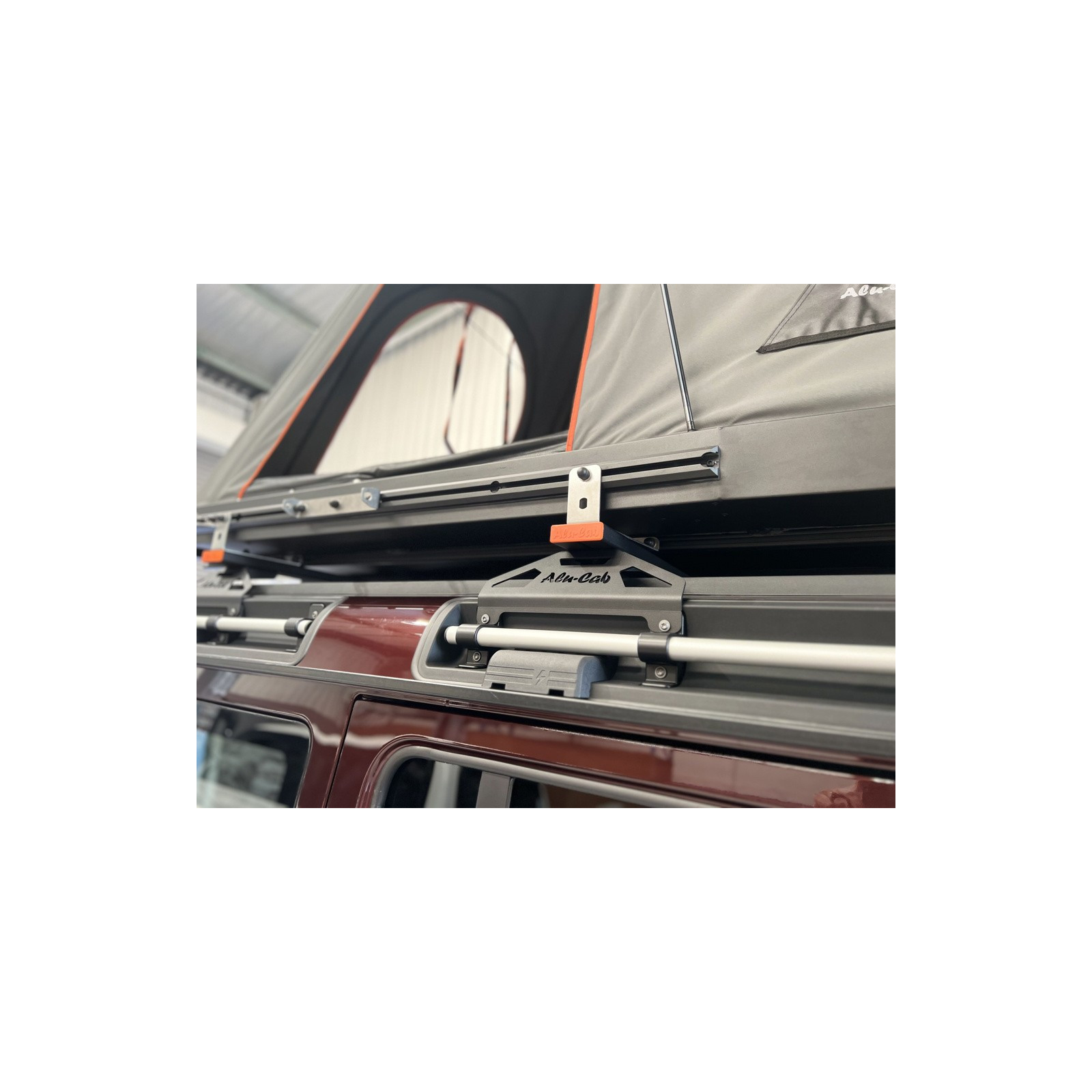 Jeu de 2 paires de pieds pour barres de toit transversales ALU-CAB spécifiques Ineos Grenadier 