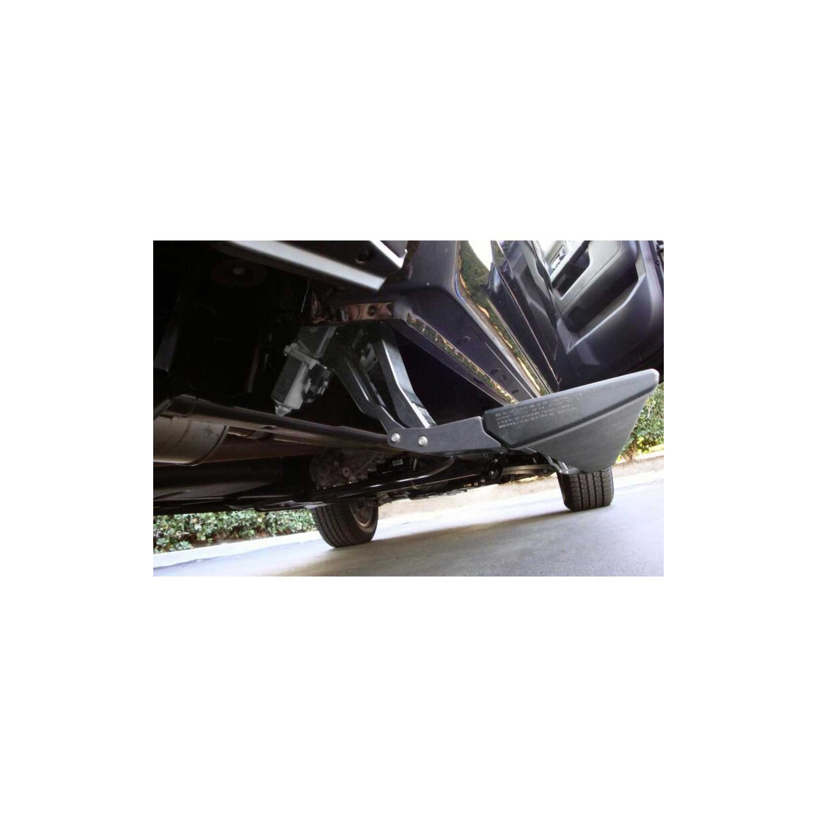 AMP RESEARCH 76138-01A 